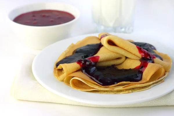 Crepes con confitura — Foto de Stock