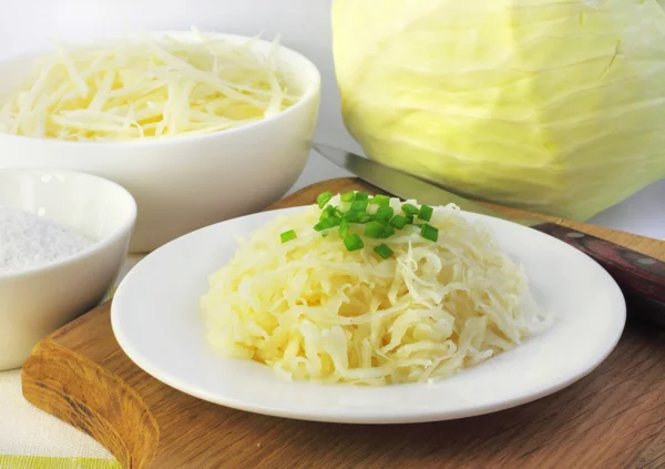 Sauerkraut and igredients for making it — Stock Photo, Image
