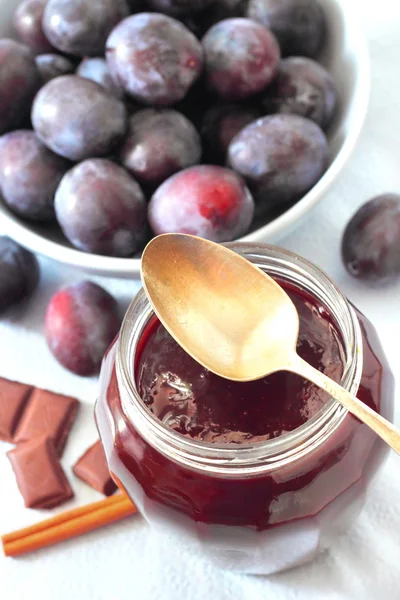 Plum jam with chocolate and cinnamon — Stok fotoğraf