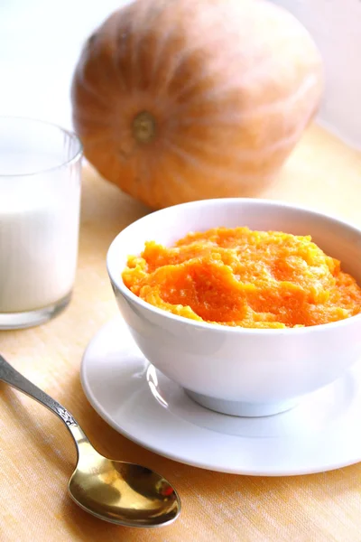 Pumpkin porridge with millet — Stock Photo, Image