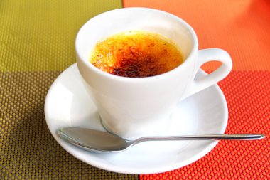 Creme brulee kahve Kupası