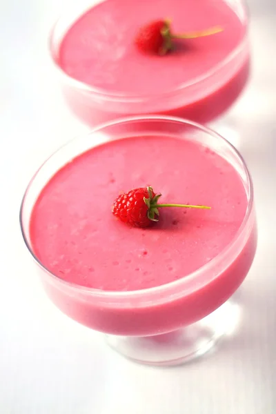 Raspberry dessert with cream cheese — Stock Photo, Image