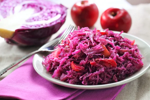 Scotch kale stewed with apples — Stock Photo, Image