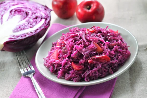 Scotch kale stewed with apples — Stock Photo, Image