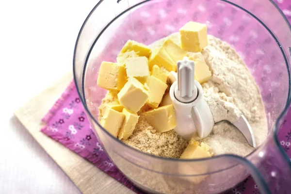 Making of shortcrust pastry for sweet tart — Stock Photo, Image