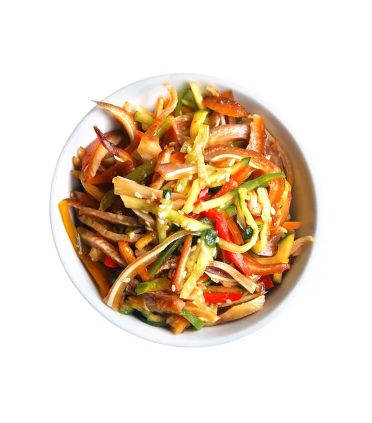 Salada chinesa com orelhas de porco picantes e legumes — Fotografia de Stock