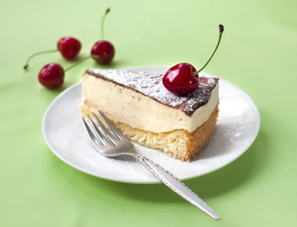 Milk souffle (bird's milk) cake — Stock Photo, Image