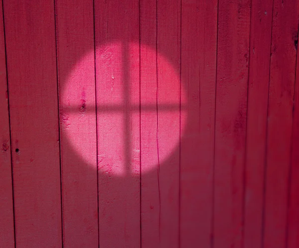 Luz de ventana en pared de madera — Foto de Stock