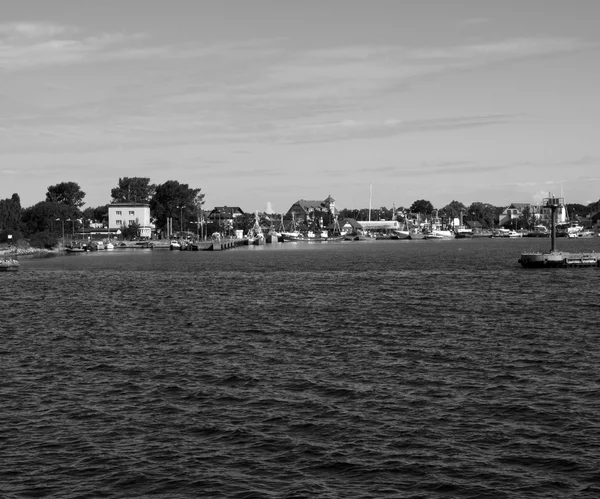 Fondo blanco y negro de Harbour — Foto de Stock