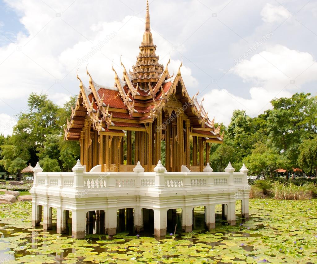 Thai Building on the Pond