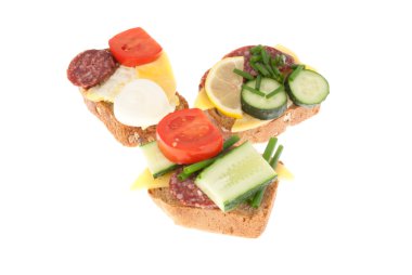 sebze ve sucuk ekmek