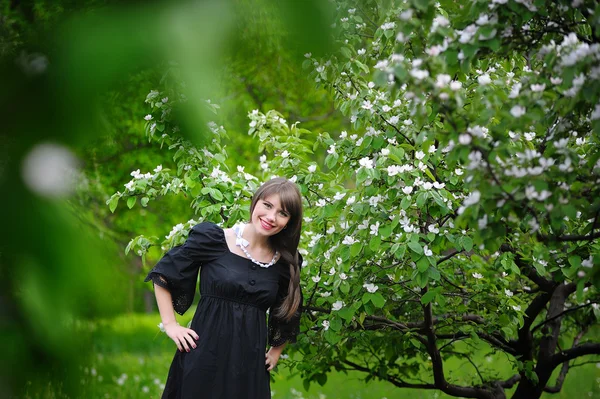 Girl in nature — Stock Photo, Image