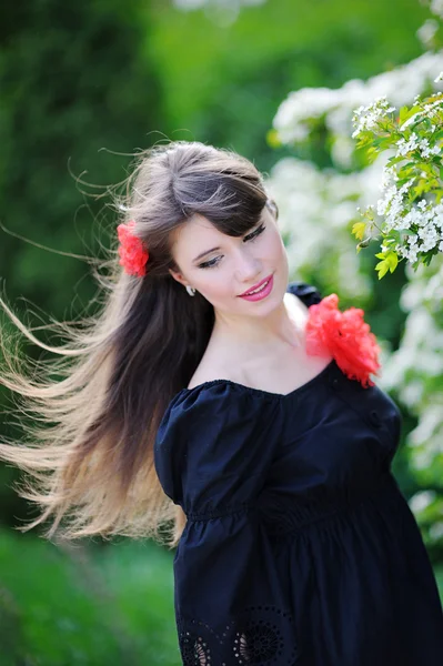 Girl in nature — Stock Photo, Image