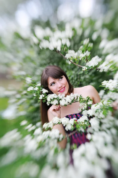 Dívka v přírodě — Stock fotografie