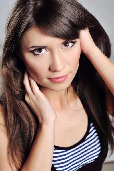 Retrato de mulher bonita — Fotografia de Stock