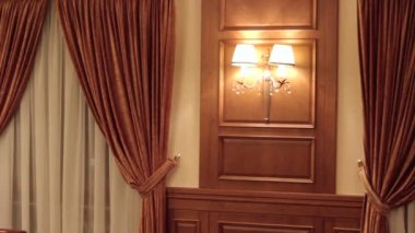 Otel lobisinde duvar lambaları