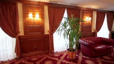 Otel lobisinde duvar lambaları
