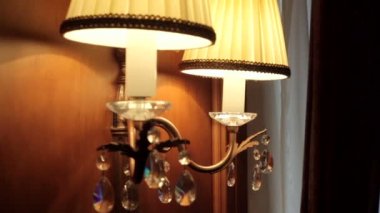 Otel lobisinde duvar lambaları