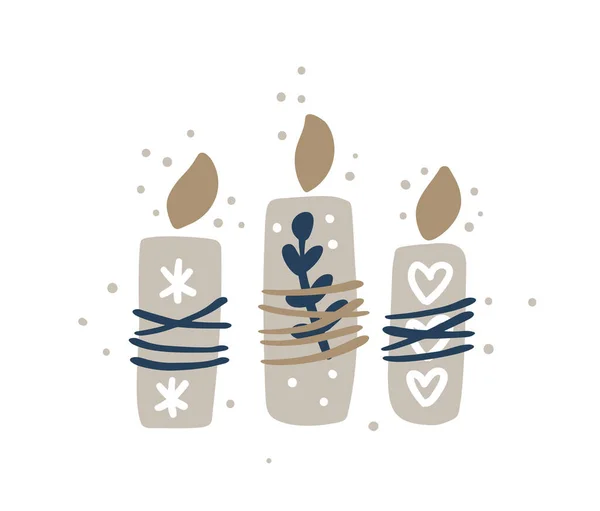 Navidad Vector mano dibujado escandinavo conjunto de tres velas de invierno. Velas de garabato de colores pastel de dibujos animados con nieve sobre fondo blanco — Vector de stock