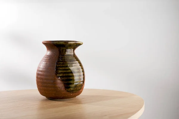 Кувшин Керамики Японский Стиль — стоковое фото