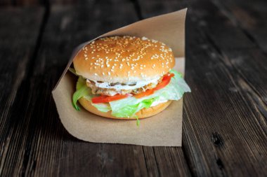 - Burger. Paket yemek. Fast food