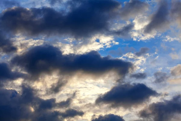 Sunbeams Dark Clouds Evening Dramatic Sky — Stock Photo, Image