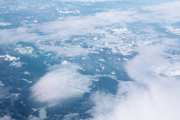 Montañas Nevadas Nubes Vistas Desde Arriba Vista Aérea Zona Montañosa — Foto de Stock