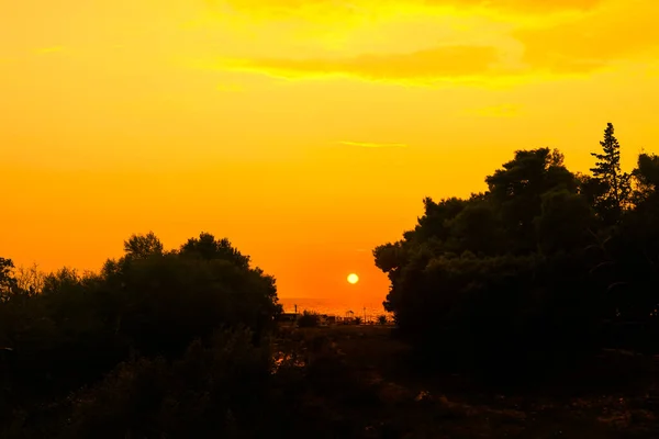 Захід Сонця Червоним Небом Над Морем Спокійний Приморський Вечір — стокове фото