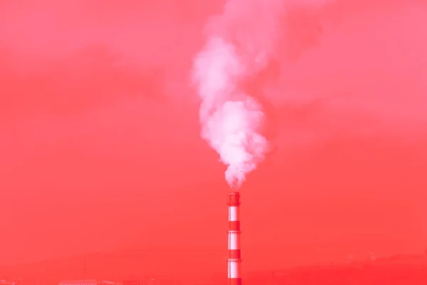 Poisonous Exhaust Smoke Industrial Pipe Acid Red Sky — Stockfoto