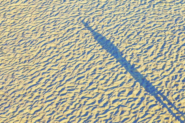 Lidský Stín Písku Povrch Písečných Vln — Stock fotografie