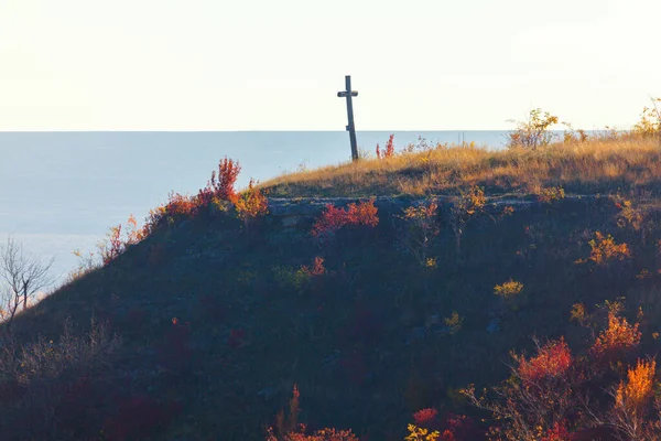 Christian Religious Cross Hill November Autumn Scenery — Stock Photo, Image