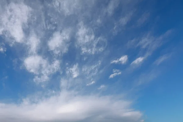 Altocumulus Nyár Fehér Felhők Nappal — Stock Fotó