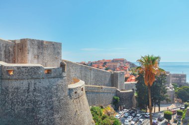 Dubrovnik Hırvatistan 'daki Tvrdava Minceta Kalesi. Dubrovnik City duvarları, sağlam kale. Tarihi ünlü bir yer. 