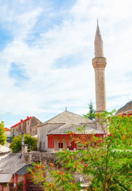 Köydeki camii. Avrupa 'daki Müslüman köyü