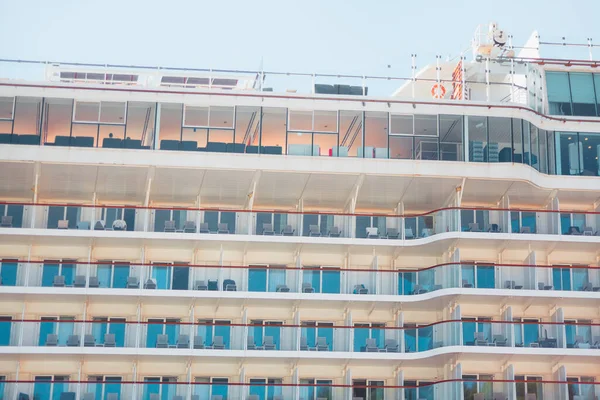 Balkonkabinen Von Kreuzfahrtschiffen Passagierdecks Des Kreuzfahrtschiffes — Stockfoto