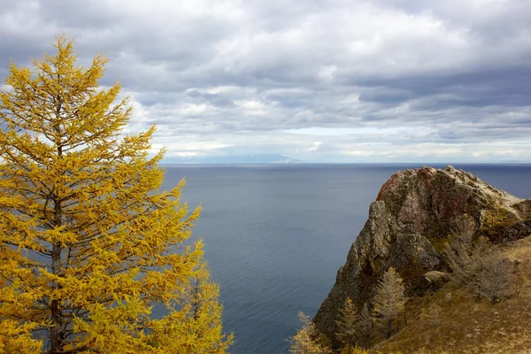 Incredibile vista sul lago Baikal, Russia — Foto Stock