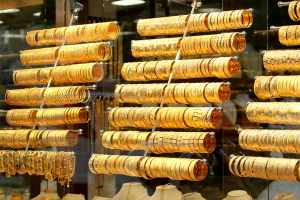 Türkisches Goldarmband shop — Stockfoto