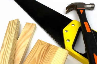 plakalar, el testeresi ve çekiç ile çalışma