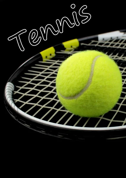 Tenis raketi, tenis topu ve "tenis" metin — Stok fotoğraf