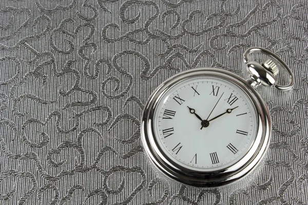 Relógio de bolso de prata — Fotografia de Stock