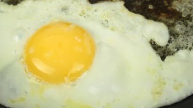 Kızarmış yumurta - Hd video ses ile -