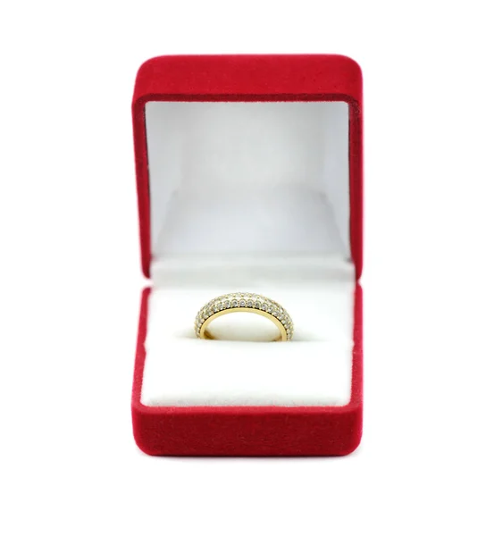 Anéis de casamento de ouro em uma caixa de presente — Fotografia de Stock