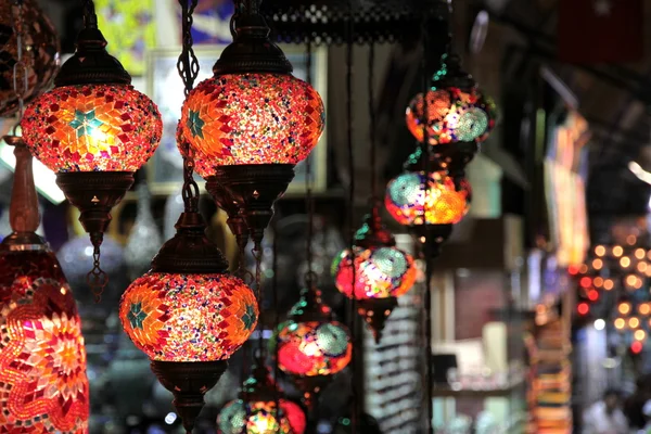 Turkiska dekorativa färgglada lampor . Royaltyfria Stockbilder