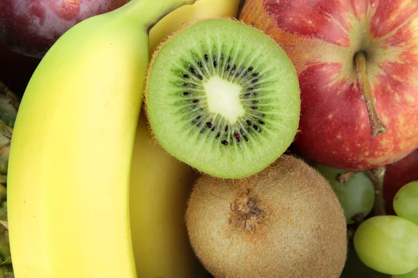 Frutas frescas coloridas . — Foto de Stock