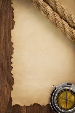 halatlar ve pusula eski kağıt üzerinde