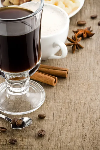 Xícara de café com doces — Fotografia de Stock