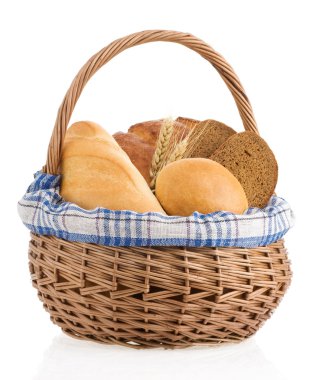 Beyaz zemin üzerinde taze ekmek