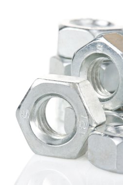 beyaz üzerine metal fındık aracı
