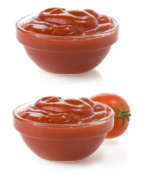 Sauce tomate isolée sur blanc — Photo