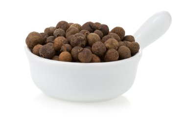 Yenibahar baharat beyaz izole